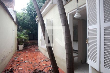 Sala de Estar Vista de casa à venda com 3 quartos, 250m² em Moinhos de Vento, Porto Alegre