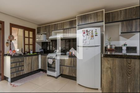 Cozinha de casa de condomínio à venda com 3 quartos, 200m² em o das Pedras, Porto Alegre