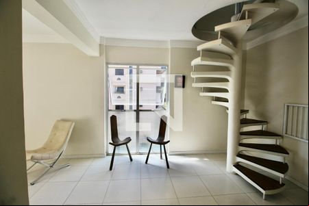 Sala de apartamento para alugar com 3 quartos, 135m² em Balneario Cidade Atlantica, Guarujá