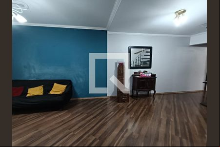 Sala de casa à venda com 3 quartos, 120m² em Jardim Morro Verde, São Paulo