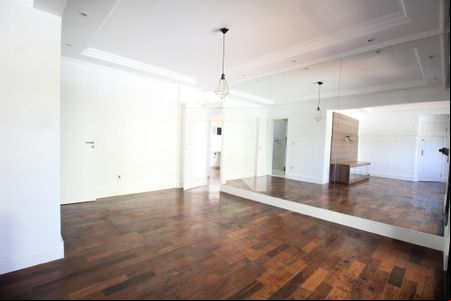 Sala de apartamento para alugar com 3 quartos, 110m² em Vila Suzana, São Paulo