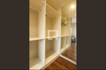 Sala/Quarto de apartamento para alugar com 1 quarto, 57m² em São João, Porto Alegre