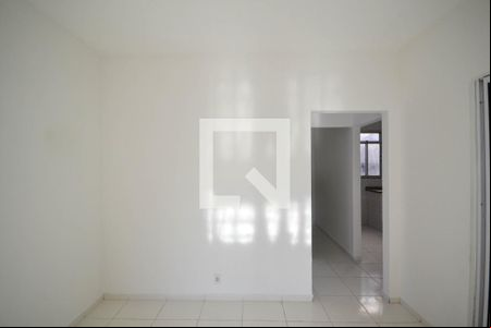 Sala de casa para alugar com 1 quarto, 200m² em Cabuís, Nilópolis