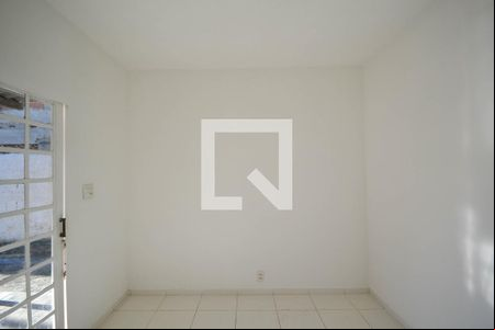 Sala de casa para alugar com 1 quarto, 200m² em Cabuís, Nilópolis