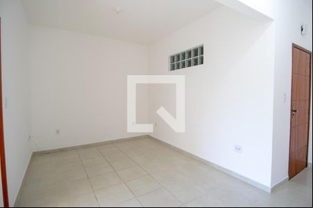 Quarto de apartamento para alugar com 3 quartos, 84m² em Jardim Vinte E Cinco de Agosto, Duque de Caxias
