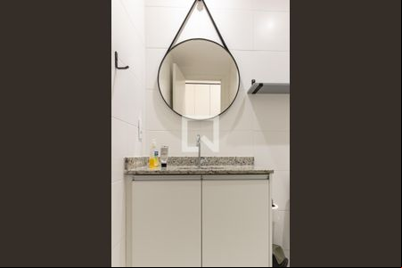 Banheiro de kitnet/studio para alugar com 1 quarto, 24m² em Vila Olímpia, São Paulo