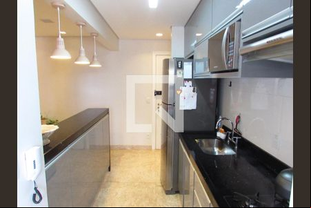 Cozinha de apartamento para alugar com 2 quartos, 69m² em Vila Andrade, São Paulo