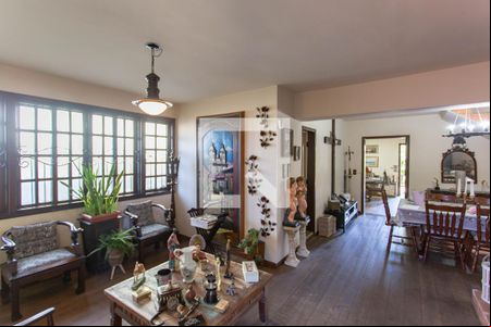 Sala de casa para alugar com 4 quartos, 300m² em Santa Monica, Belo Horizonte