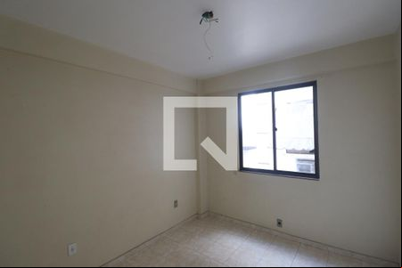 Quarto 1 de apartamento para alugar com 2 quartos, 48m² em Laranjal, São Gonçalo