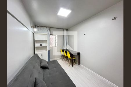 Sala de kitnet/studio para alugar com 1 quarto, 34m² em Asa Sul, Brasília