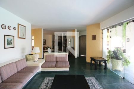 Sala de casa de condomínio para alugar com 4 quartos, 750m² em Jardim Acapulco, Guarujá