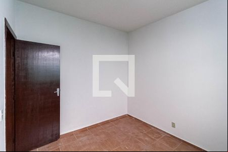 Quarto 1 de casa à venda com 2 quartos, 70m² em Heliópolis, Belo Horizonte