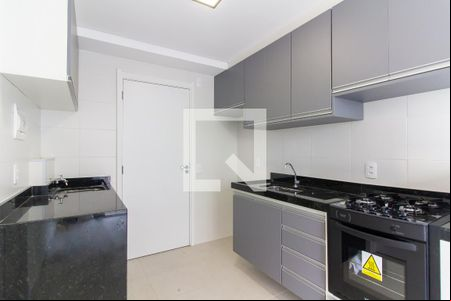 Cozinha de apartamento para alugar com 1 quarto, 31m² em Bom Retiro, São Paulo