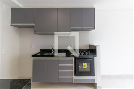 Cozinha de apartamento para alugar com 1 quarto, 31m² em Bom Retiro, São Paulo