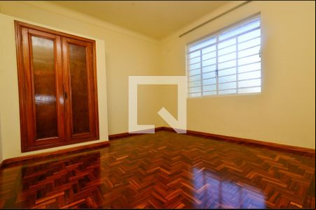 Quarto1 de casa para alugar com 3 quartos, 334m² em Concórdia, Belo Horizonte