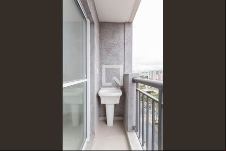 Varanda Sala/Cozinha de kitnet/studio para alugar com 1 quarto, 27m² em Indianópolis, São Paulo