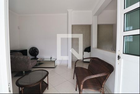 Sala 2 de casa para alugar com 5 quartos, 400m² em Enseada, Guarujá