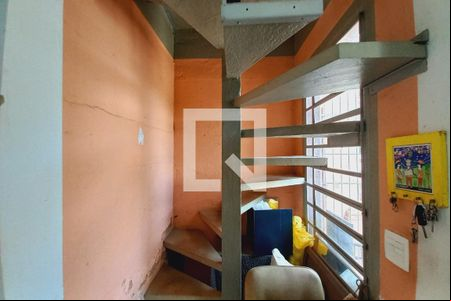 Escada de casa à venda com 2 quartos, 75m² em Jardim Anton Von Zuben, Campinas
