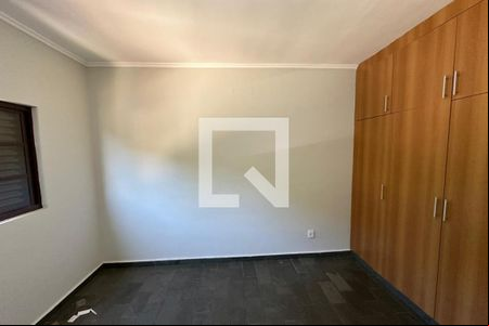 Quarto 1 de apartamento para alugar com 2 quartos, 51m² em Jardim Anhanguera, Ribeirão Preto