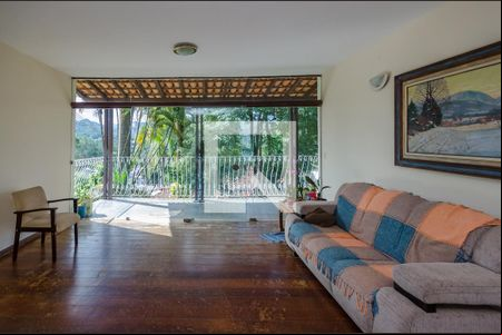Sala de casa à venda com 3 quartos, 240m² em Ipe, Nova Lima