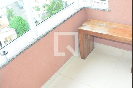 Sala com varanda de apartamento para alugar com 2 quartos, 55m² em Itapuã, Salvador