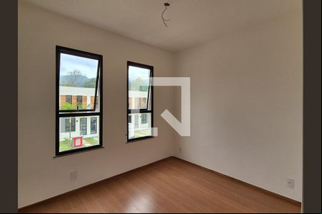 Quarto 1 de casa de condomínio para alugar com 2 quartos, 62m² em Vargem Grande, Rio de Janeiro