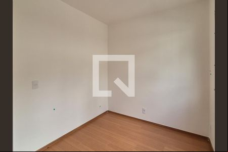 Quarto 2 de casa de condomínio para alugar com 2 quartos, 62m² em Vargem Grande, Rio de Janeiro