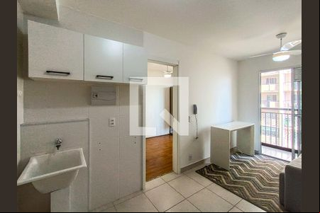 Sala e Cozinha de apartamento para alugar com 1 quarto, 29m² em Vila Romana, São Paulo