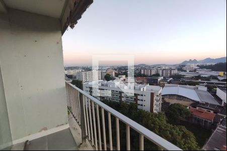 Sacada de apartamento à venda com 3 quartos, 80m² em Taquara, Rio de Janeiro