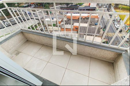 Sacada da Sala de apartamento para alugar com 2 quartos, 35m² em Vila Carmosina, São Paulo
