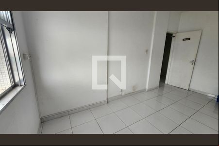 Quarto 2 de apartamento para alugar com 2 quartos, 75m² em Embaré, Santos