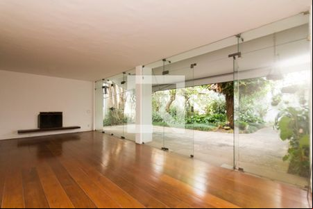 Sala de casa à venda com 5 quartos, 387m² em Alto de Pinheiros, São Paulo
