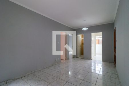 Sala de apartamento para alugar com 2 quartos, 64m² em Jardim Santa Terezinha, Taboão da Serra