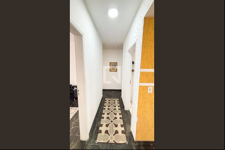 Corredor de apartamento à venda com 3 quartos, 125m² em Santa Terezinha, Santo André