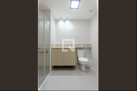 Banheiro de kitnet/studio para alugar com 1 quarto, 27m² em Vila Primavera, São Paulo