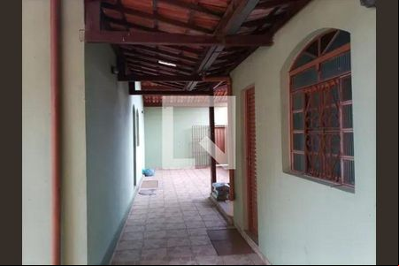 Casa à venda com 2 quartos, 330m² em Nova Floresta, Belo Horizonte