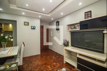 Sala de apartamento para alugar com 1 quarto, 43m² em Partenon, Porto Alegre