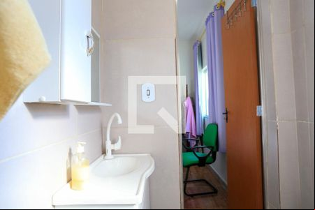 Banheiro de casa à venda com 2 quartos, 100m² em Renascença, Belo Horizonte