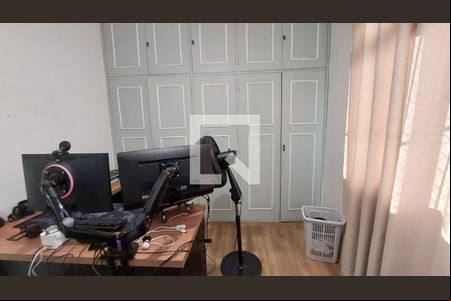 quarto 1 de casa para alugar com 4 quartos, 244m² em Itapoã, Belo Horizonte