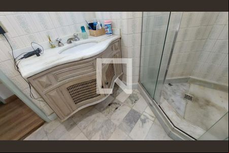 banheiro 2 de casa para alugar com 4 quartos, 244m² em Itapoã, Belo Horizonte