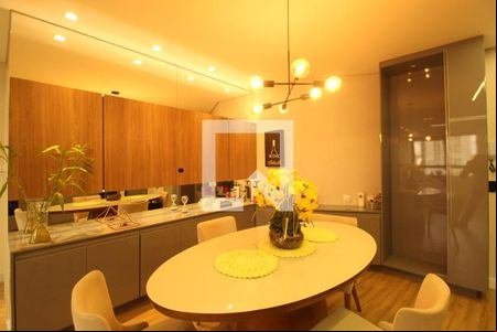 Sala de jantar de apartamento para alugar com 2 quartos, 78m² em Barro Preto, Belo Horizonte