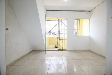 Sala de casa para alugar com 2 quartos, 80m² em Tororo, Salvador