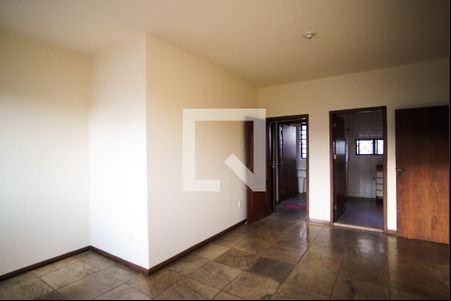 Sala de casa para alugar com 2 quartos, 80m² em Jardim Leblon, Belo Horizonte
