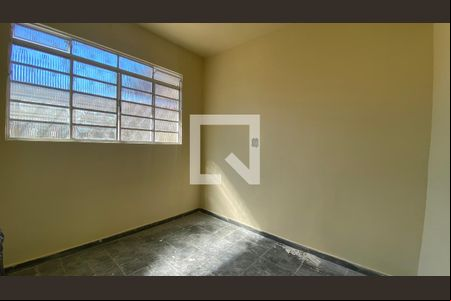 Quarto 1 de casa para alugar com 2 quartos, 56m² em Betânia, Belo Horizonte