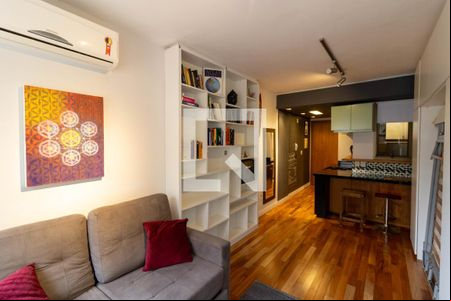 Sala/Quarto de kitnet/studio à venda com 1 quarto, 45m² em Centro Histórico, Porto Alegre