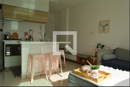 Sala de apartamento para alugar com 1 quarto, 44m² em Taquara, Rio de Janeiro