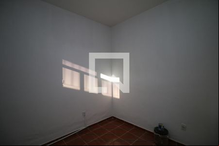 Quarto 1 de casa para alugar com 2 quartos, 43m² em Vigário Geral, Rio de Janeiro