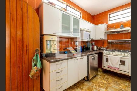 Casa para alugar com 5 quartos, 400m² em Siciliano, São Paulo