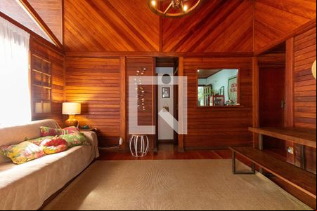 Sala  de casa para alugar com 3 quartos, 500m² em Engenho do Mato, Niterói