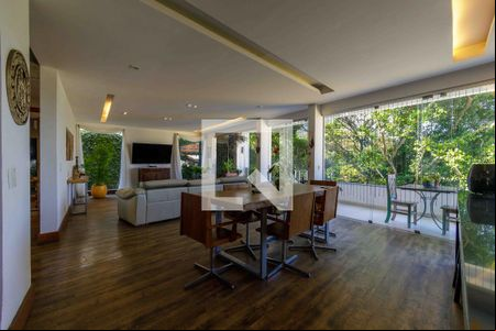 Sala de casa à venda com 3 quartos, 150m² em São Conrado, Rio de Janeiro